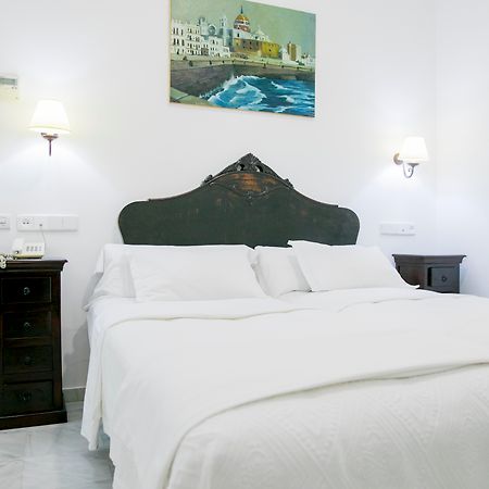 Hotel Las Cortes De Cádiz Esterno foto