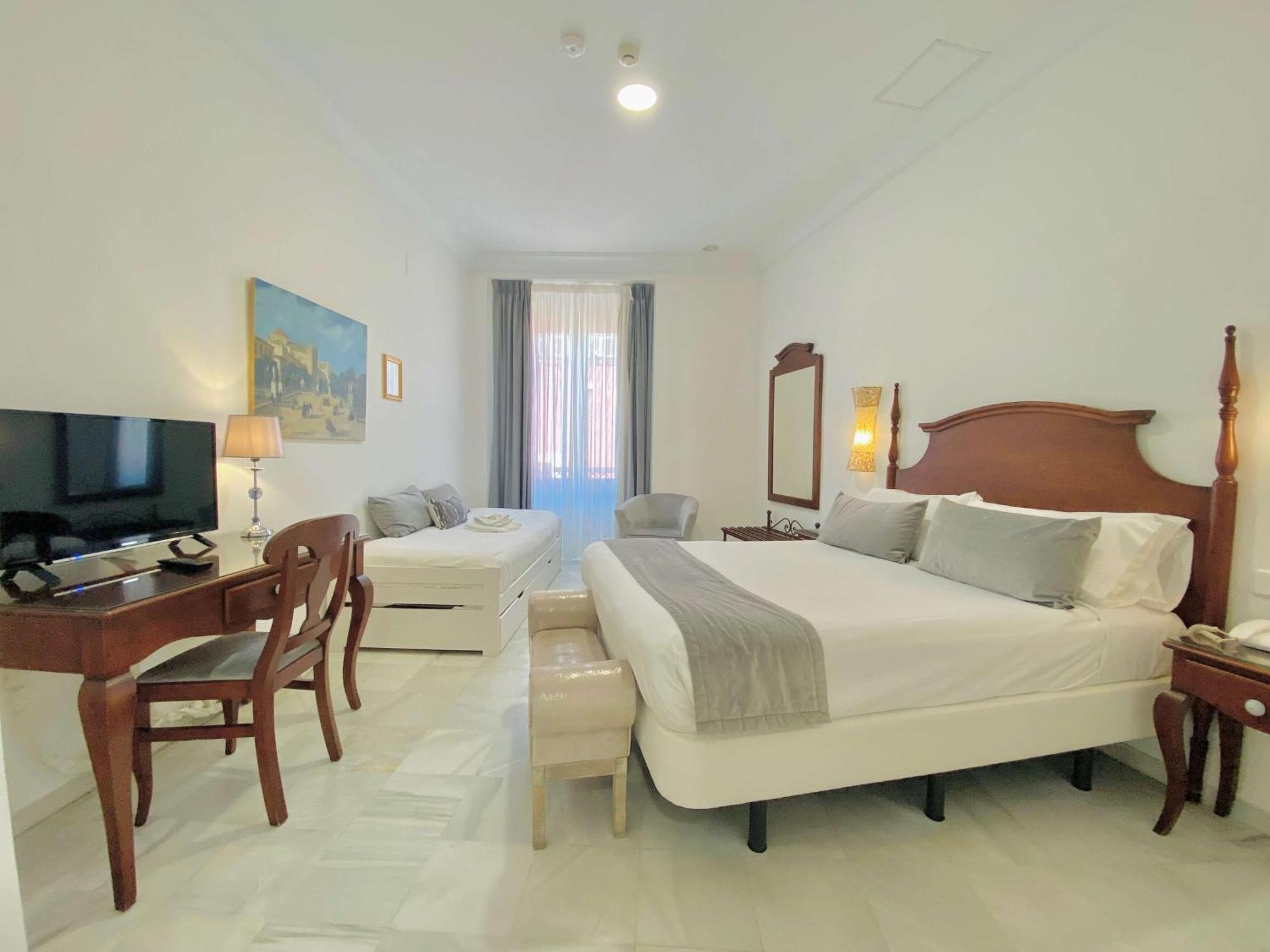 Hotel Las Cortes De Cádiz Esterno foto